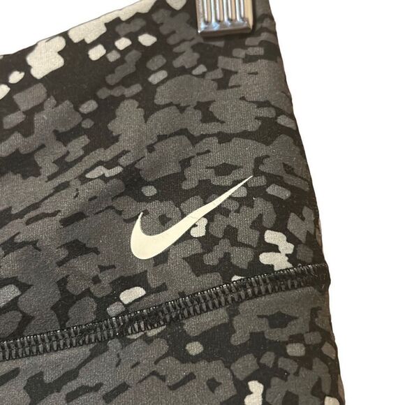 Nike camo leggings size small - Picture 4 of 9